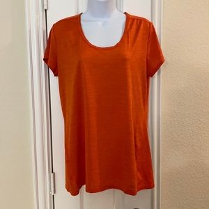 Athleta Women's Workout Shirt Size: Large/Tall